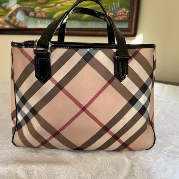Burberry handbag - Picture 2 of 14